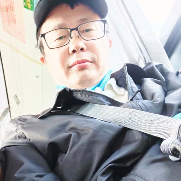 上海56岁单身帅哥真诚找对象-郴州征婚相亲网