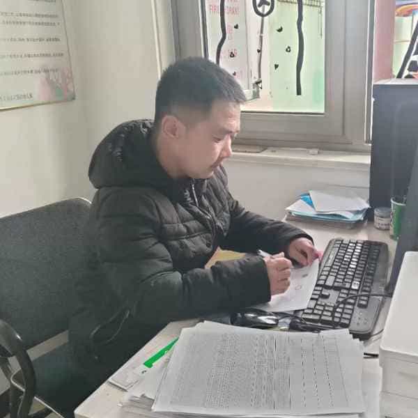42岁岁山东单身帅哥 - 郴州吉缘网