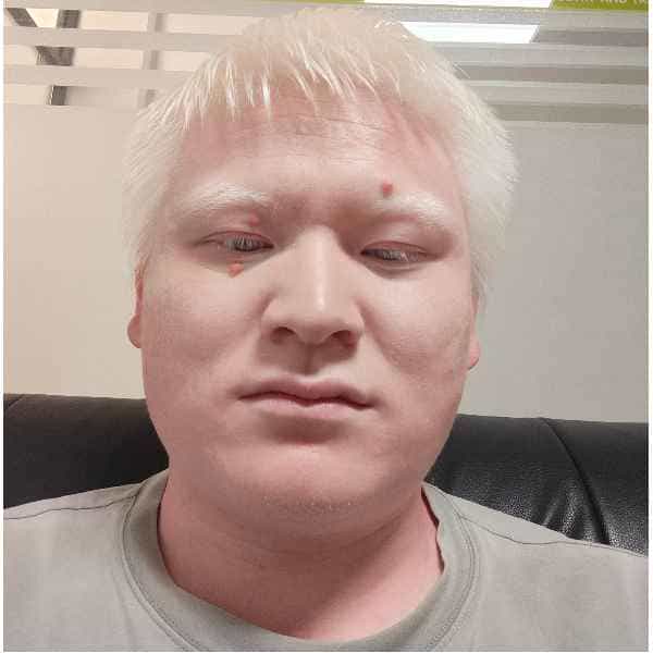 30岁岁安徽单身帅哥 - 郴州吉缘网