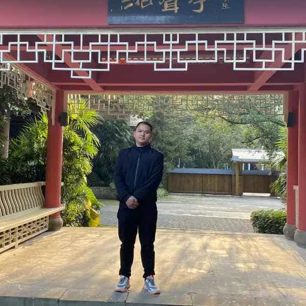 31岁岁重庆单身帅哥 - 郴州吉缘网