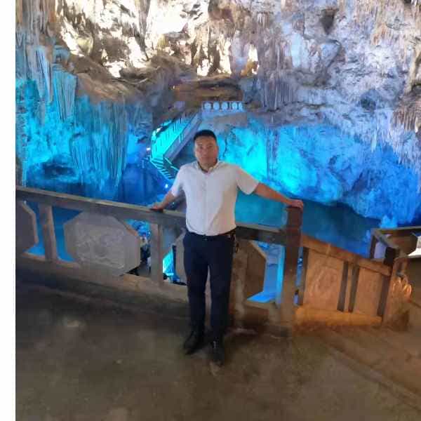 35岁岁云南单身帅哥 - 郴州吉缘网