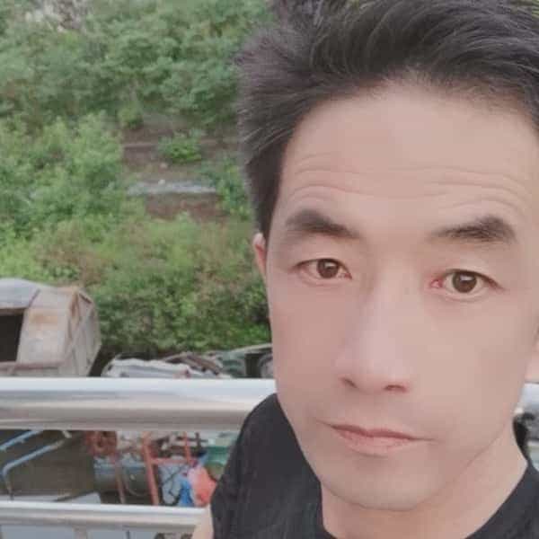 45岁岁陕西单身帅哥 - 郴州吉缘网